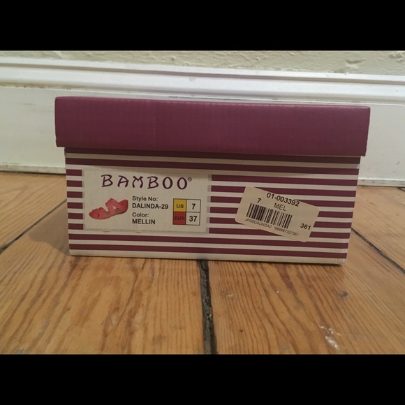 NWB Pink Strap Sandals, Small Wedge - Picture 6 of 6